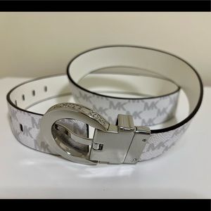 Michael Kors reversible belt